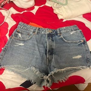 ZARA size 6 Jean shorts
